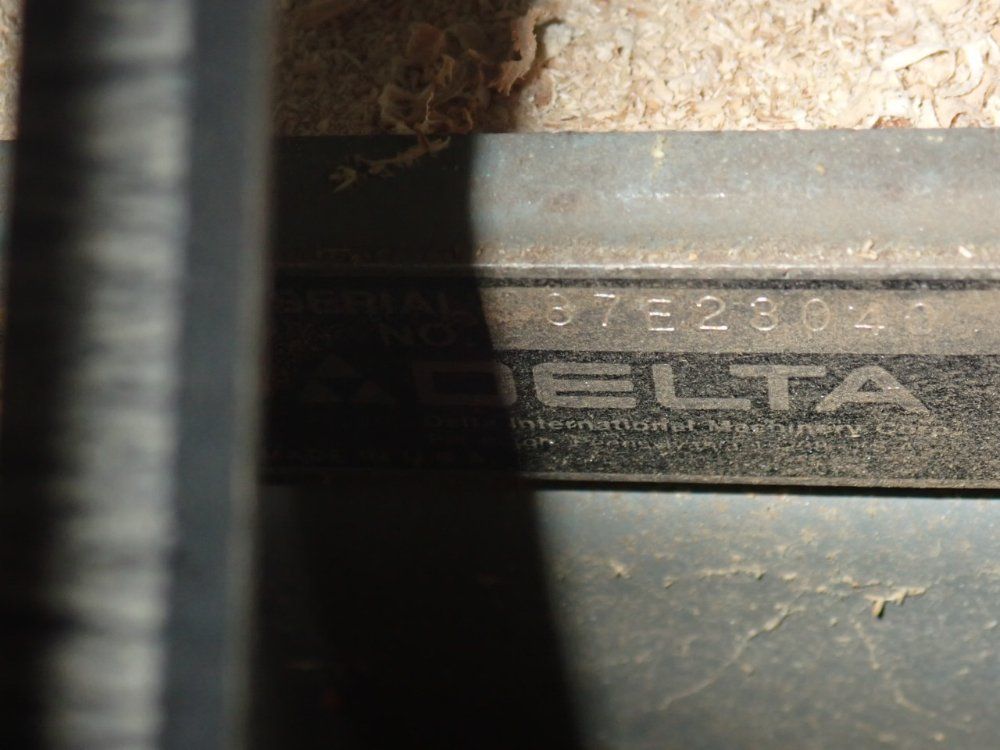 Delta 16" X 27" Table Saw - 10