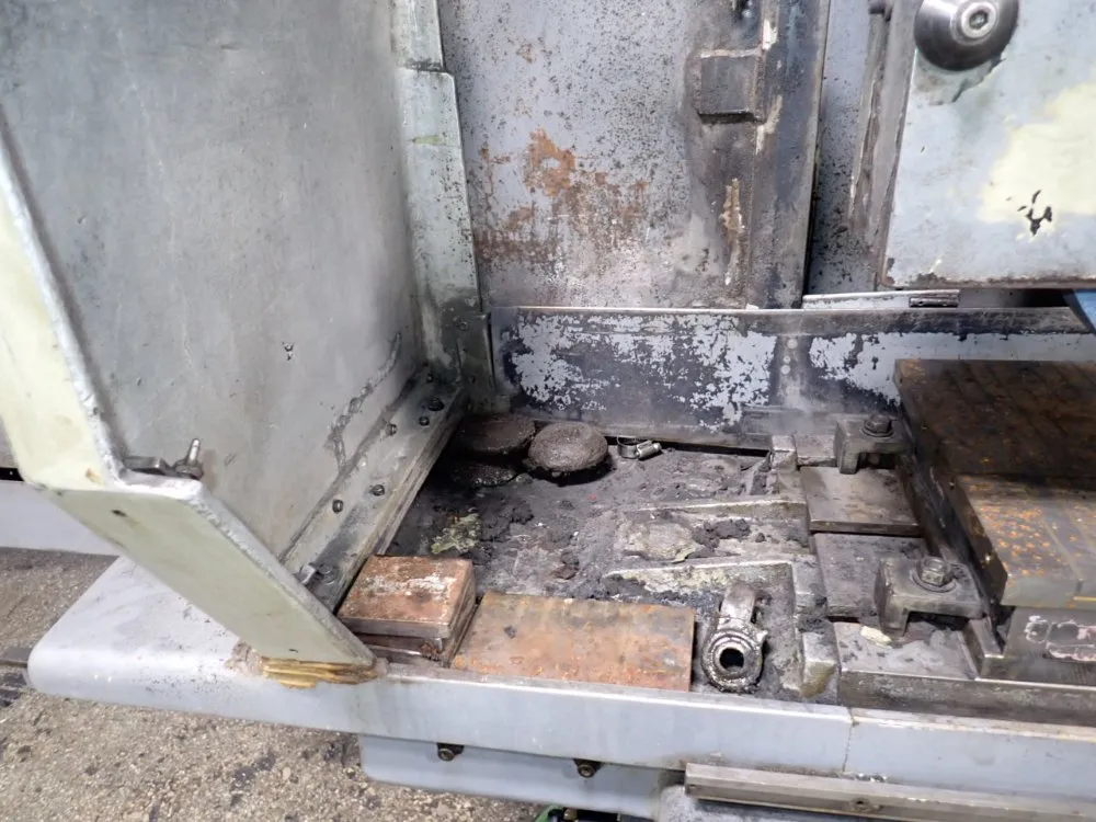 Okamoto 12" X 24" Hydraulic Surface Grinder - Accugar-124n