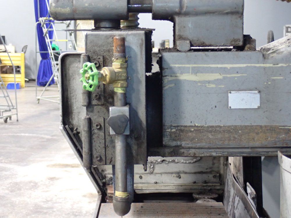 Okamoto 12" X 24" Hydraulic Surface Grinder - Accugar-124n