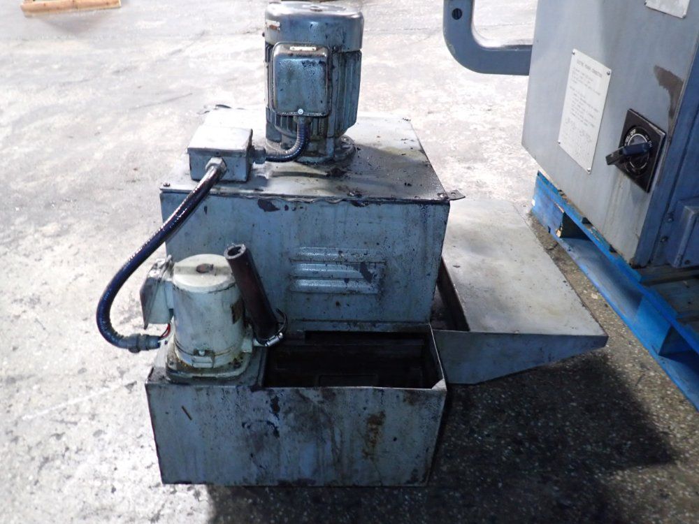 Okamoto 12" X 24" Hydraulic Surface Grinder - Accugar-124n