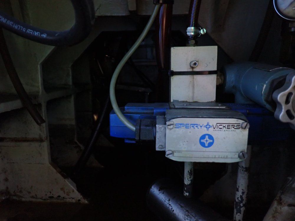 Okamoto 12" X 24" Hydraulic Surface Grinder - Accugar-124n