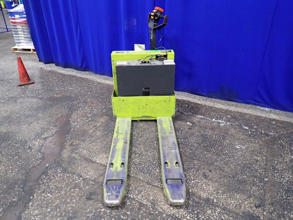 Clark 4500 Lbs Electric Pallet Jack - Wp40
