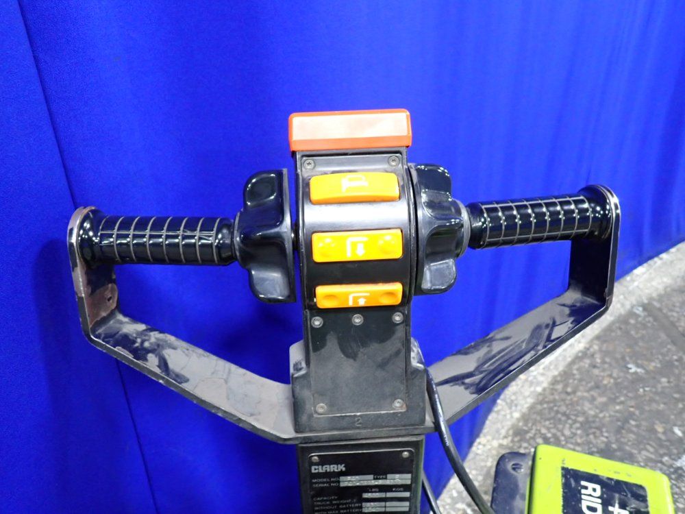 Clark 4500 Lbs Electric Pallet Jack - Wp40