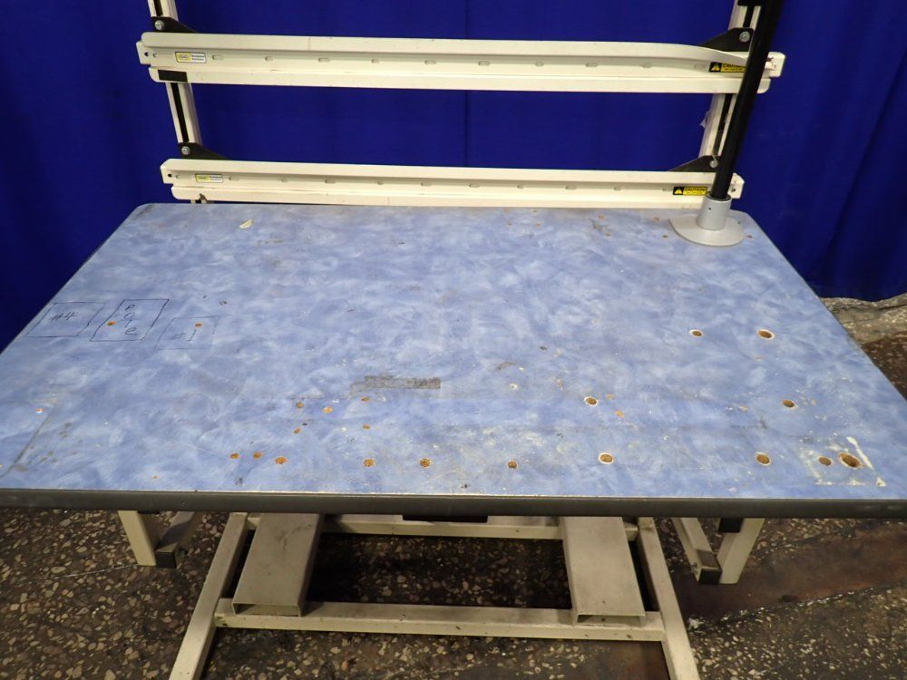30" X 48" Work Station