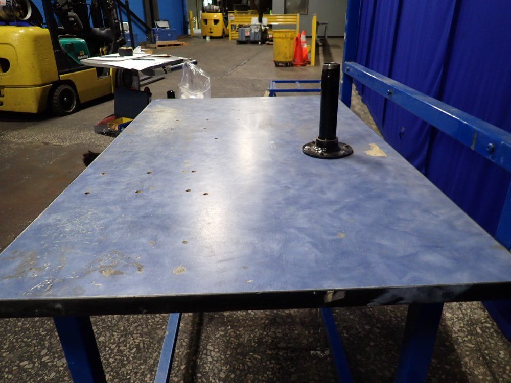 47" X 29" Work Station