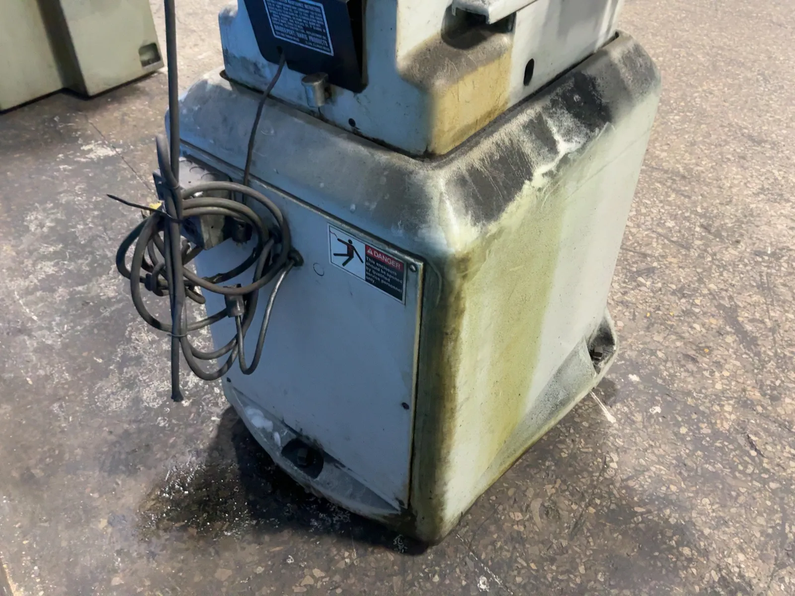 Bridgeport / Harig 10” X 5” Surface Grinder - 612 Ballway