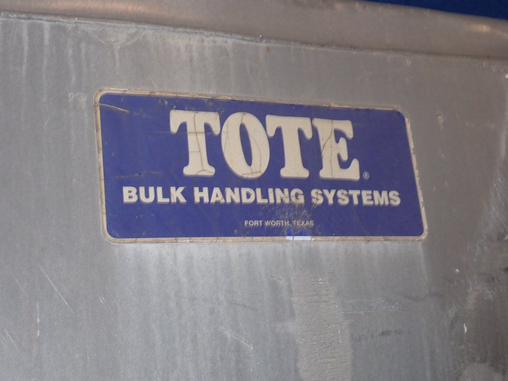 Tote 42" X 46" X 58" Id Aluminum Hopper