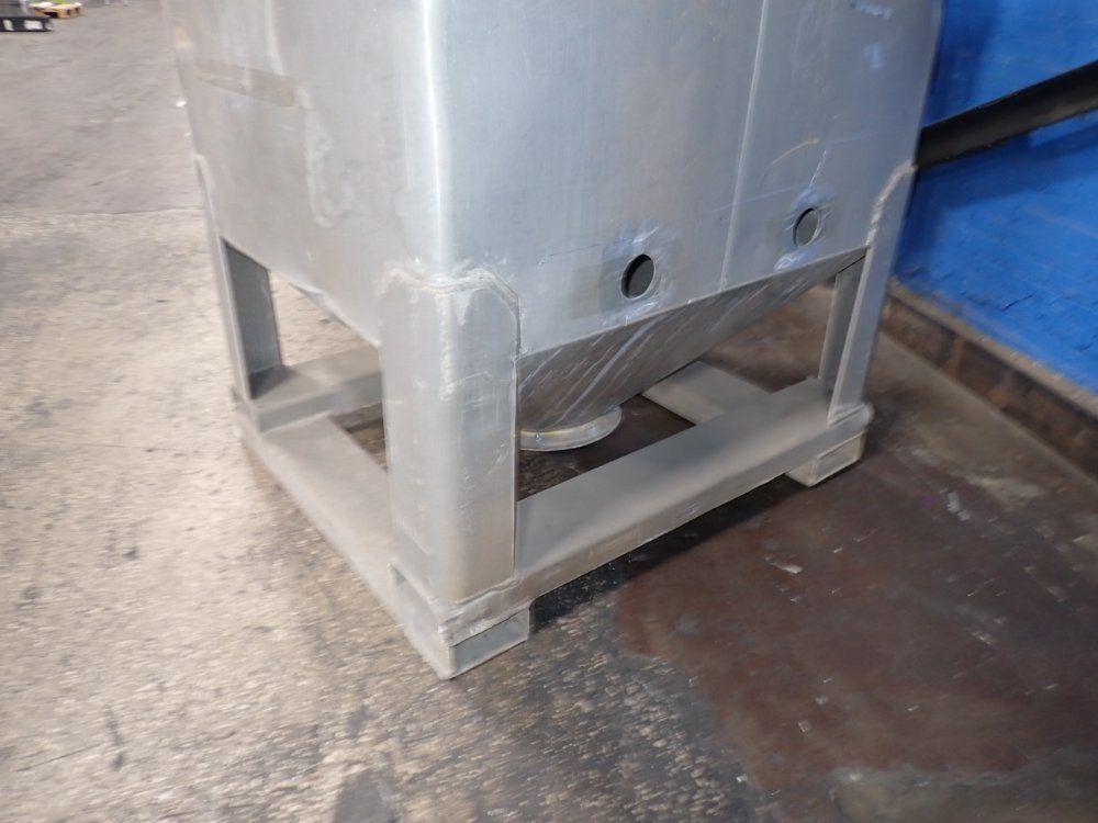 Tote 42" X 46" X 58" Id Aluminum Hopper
