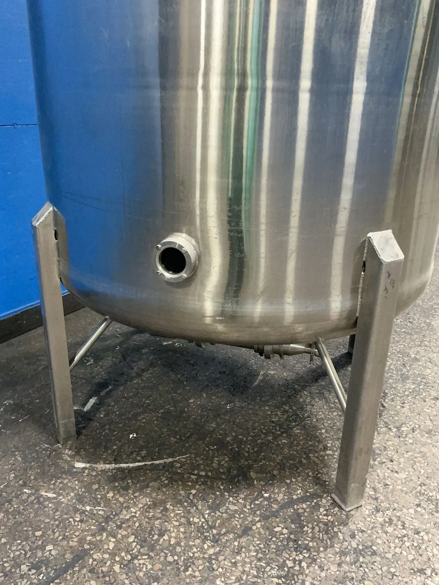 1700 Gal S/s Tank