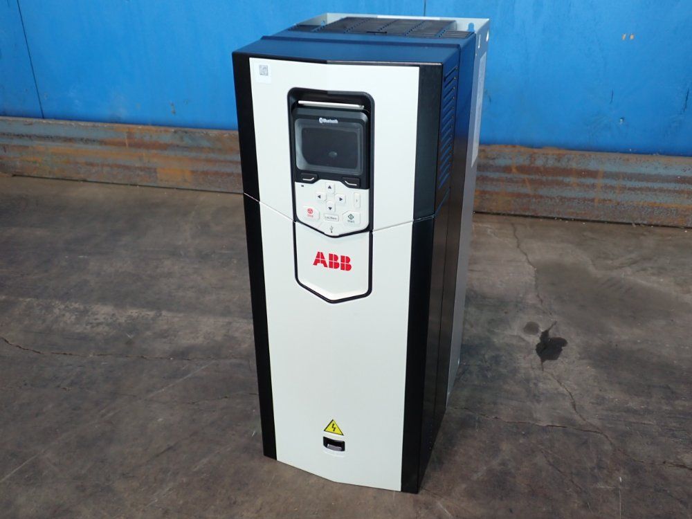 Abb 40hp Acs880 Vfd - Acs880-01-052a-5+p944
