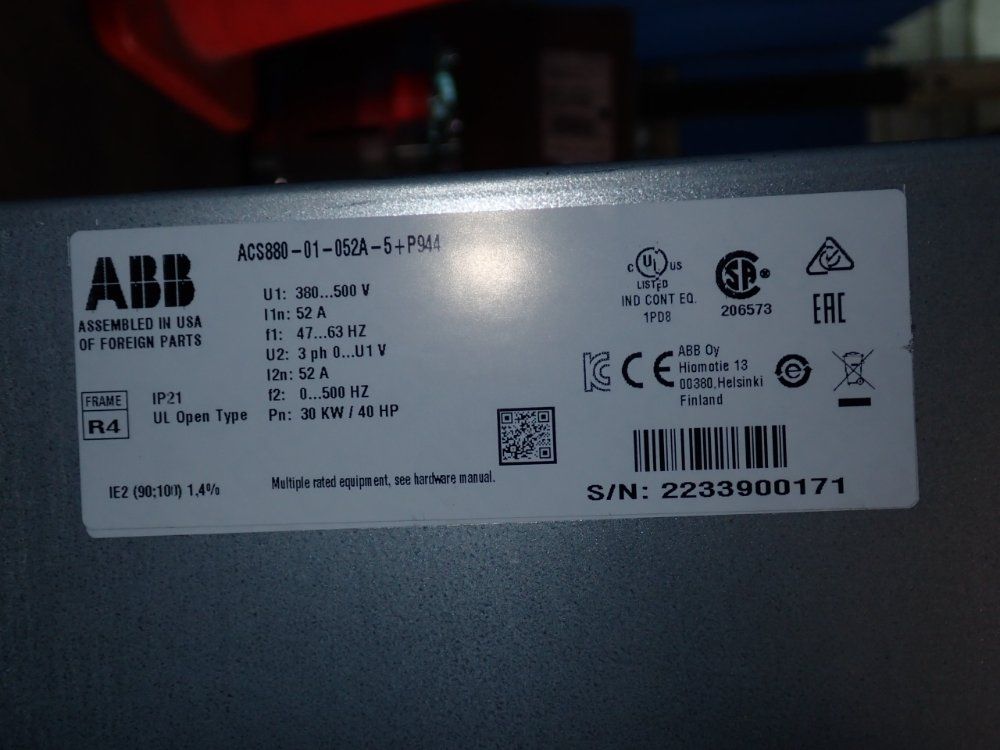 Abb 40hp Acs880 Vfd - Acs880-01-052a-5+p944