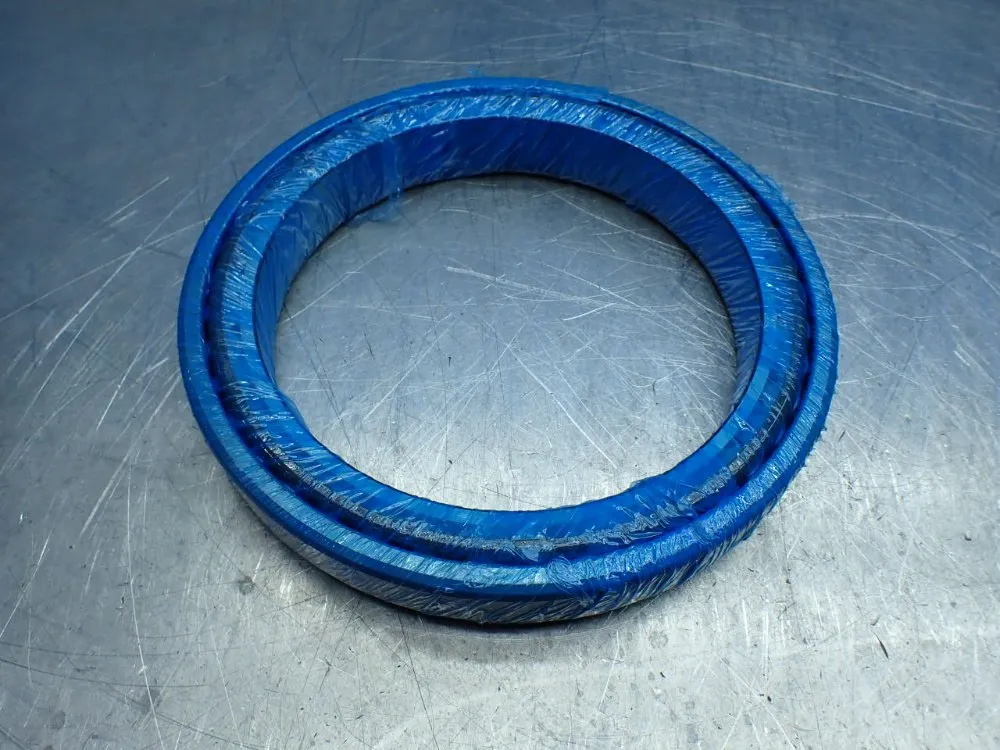 Skf 220 Mm Bore, 41 Mm Width Single Row Tapered Roller Bearing - T2dc220