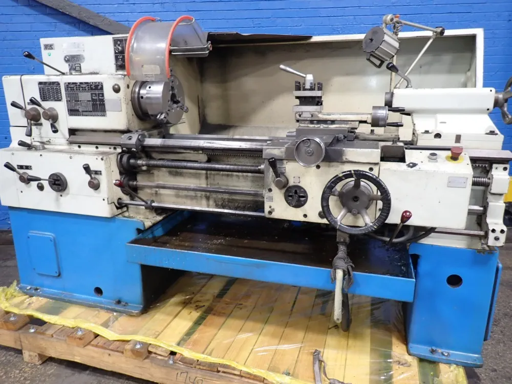 Trens Tos 17" / 22" X 42" Gap Bed Lathe - Sn 40 C