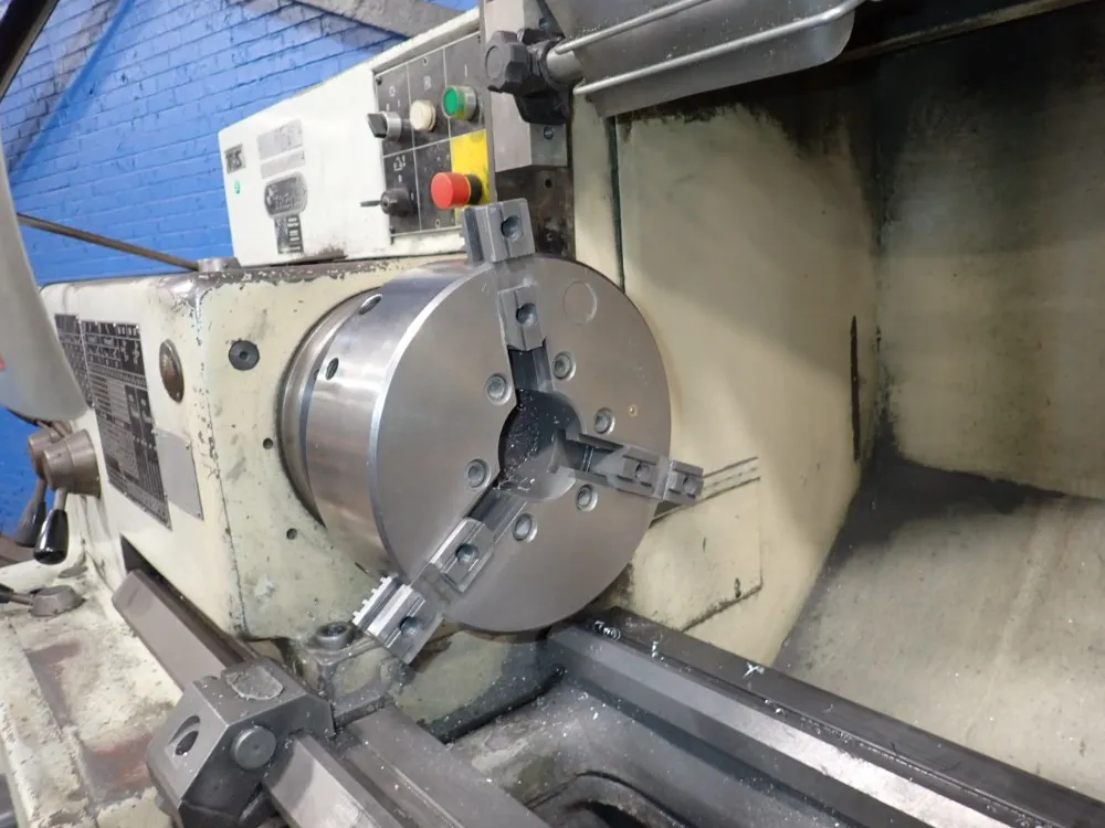 Trens Tos 17" / 22" X 42" Gap Bed Lathe - Sn 40 C