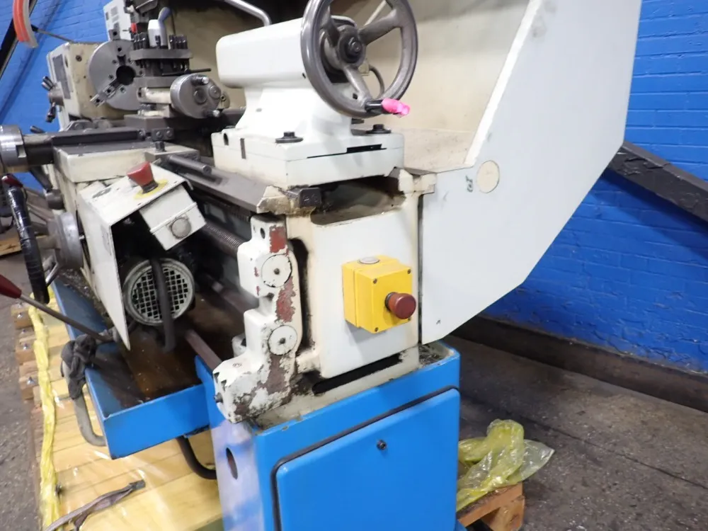 Trens Tos 17" / 22" X 42" Gap Bed Lathe - Sn 40 C