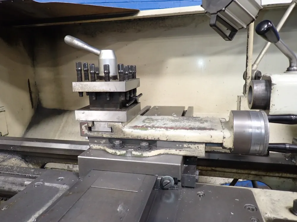 Trens Tos 17" / 22" X 42" Gap Bed Lathe - Sn 40 C