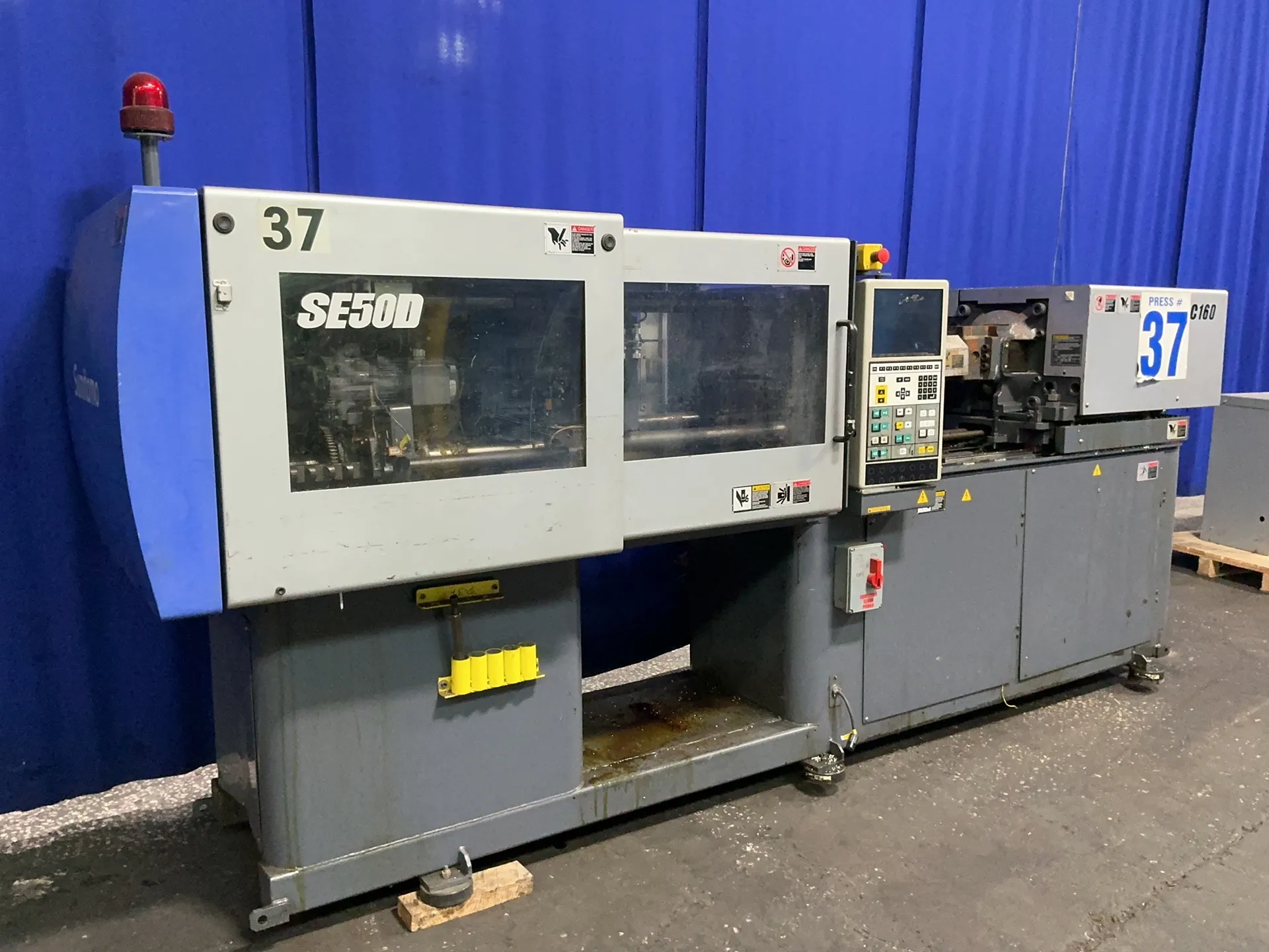 Sumitomo 50 Ka Injection Molding Machine - Se50d