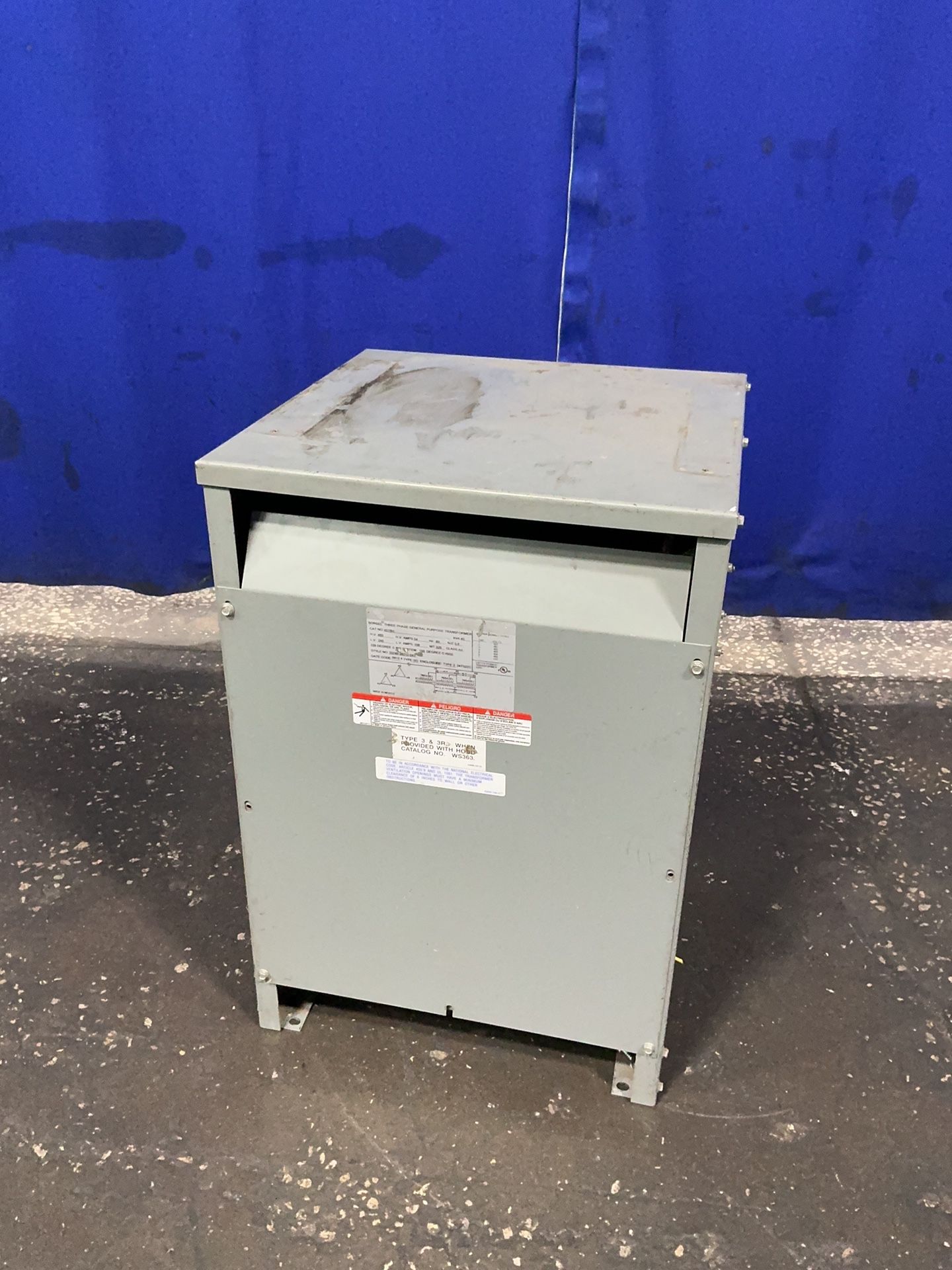 Square D 45 Kva Transformer - 45t6h