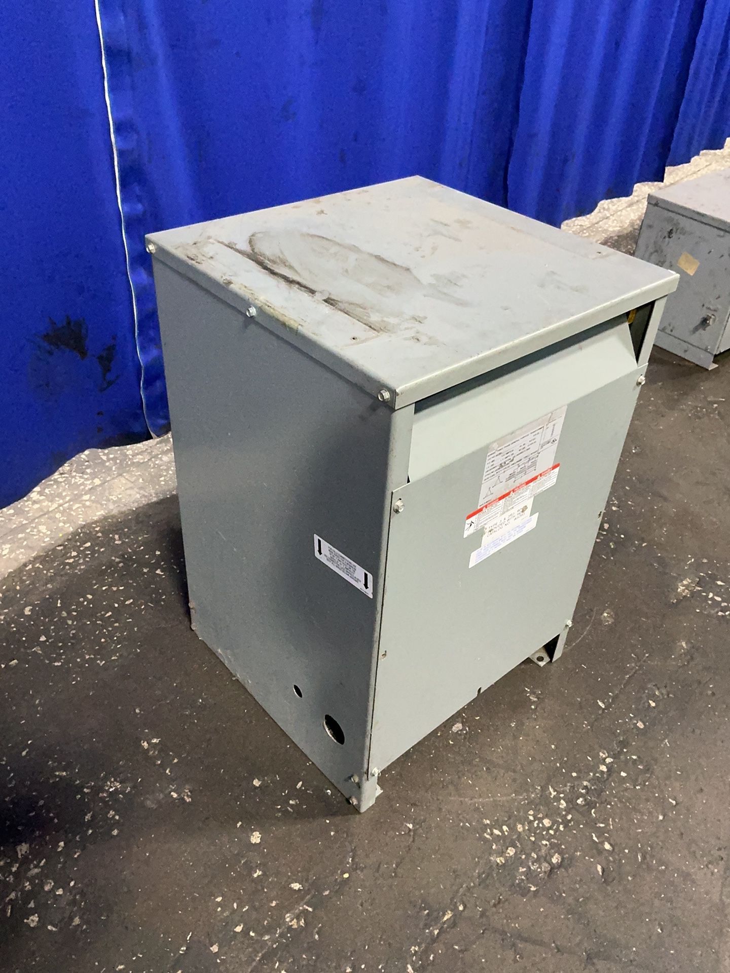 Square D 45 Kva Transformer - 45t6h