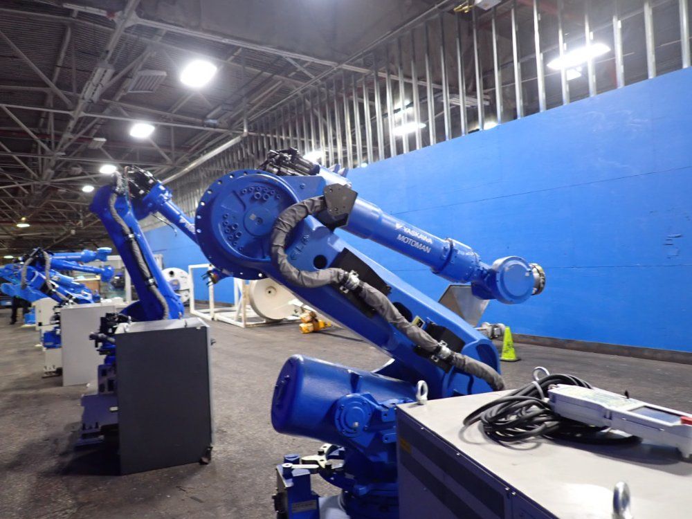 Yaksawa Motoman Robot - Hp165d
