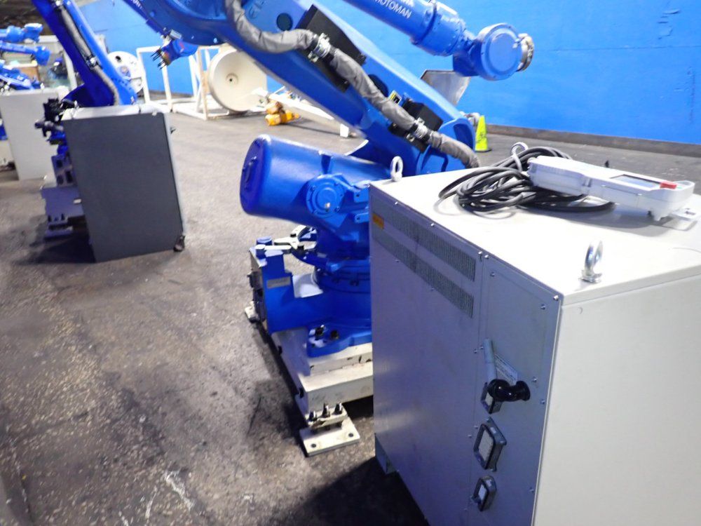 Yaksawa Motoman Robot - Hp165d
