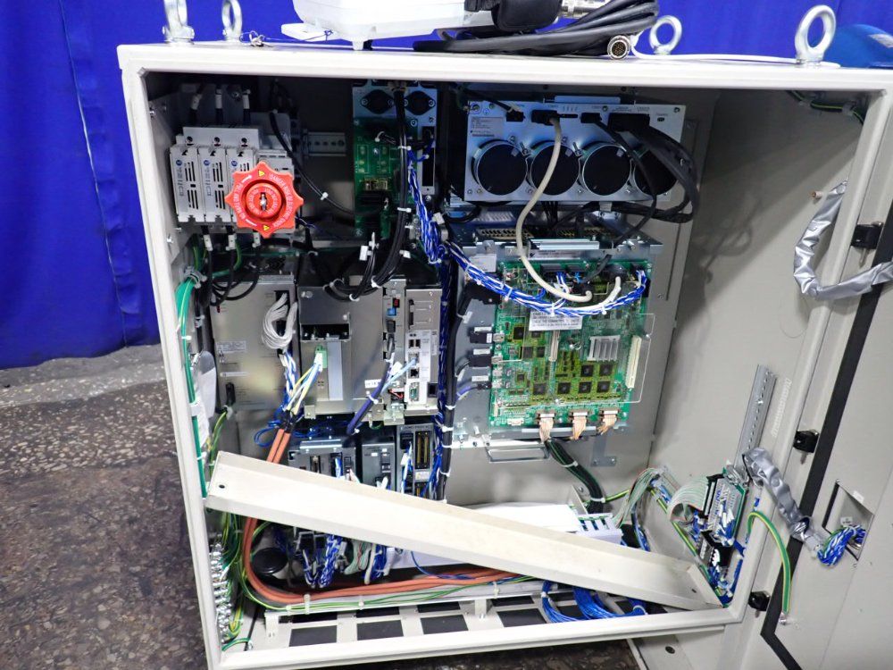 Yaksawa Motoman Robot - Hp165d