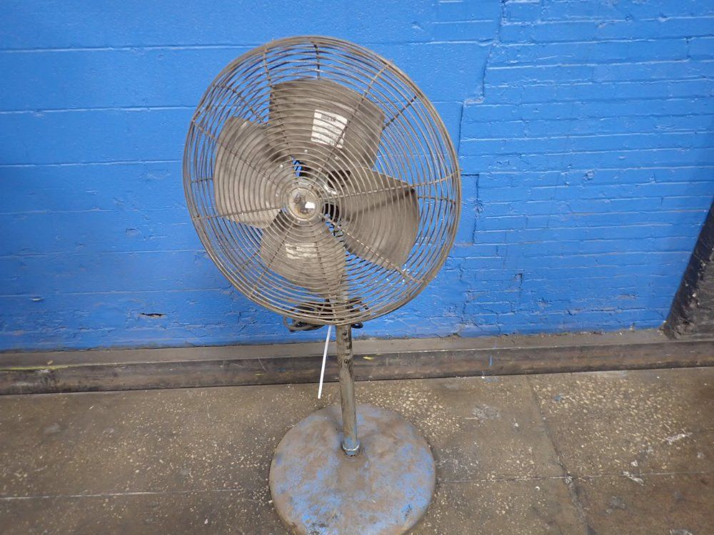 Dayton 25" Pedestal Fan - 3k35