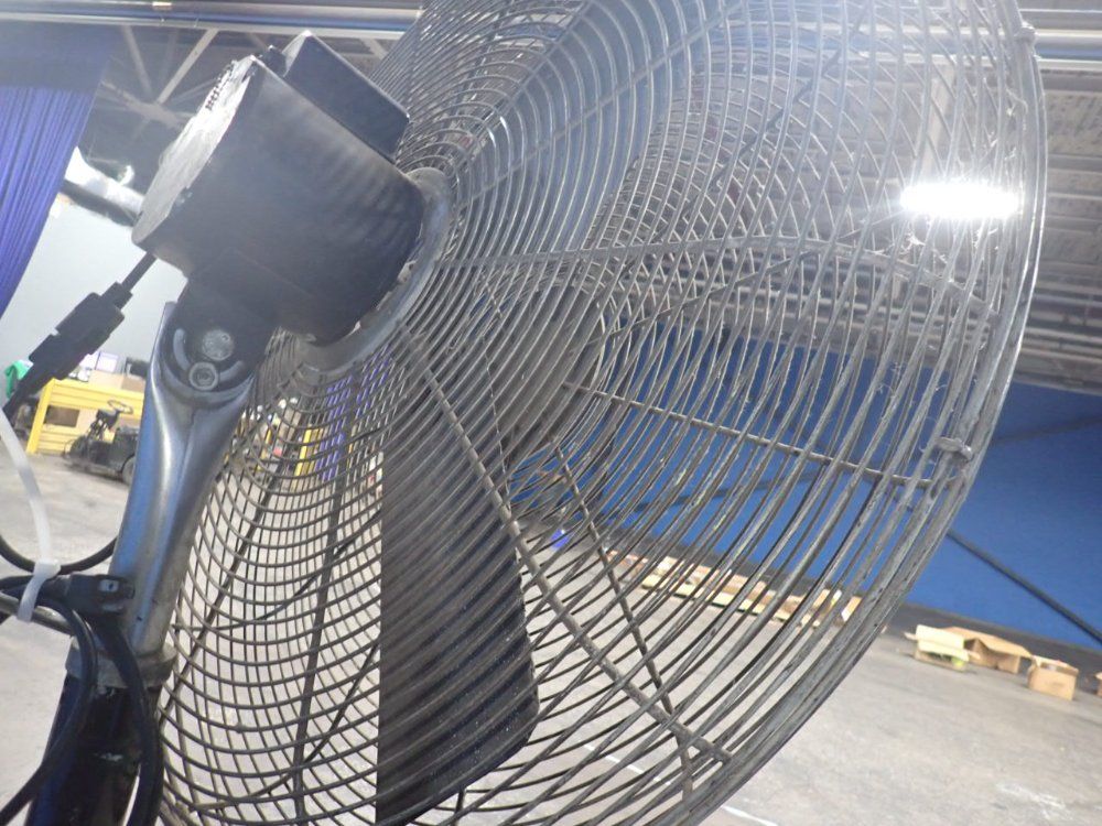 Leading Edge 32" Pedestal Fan