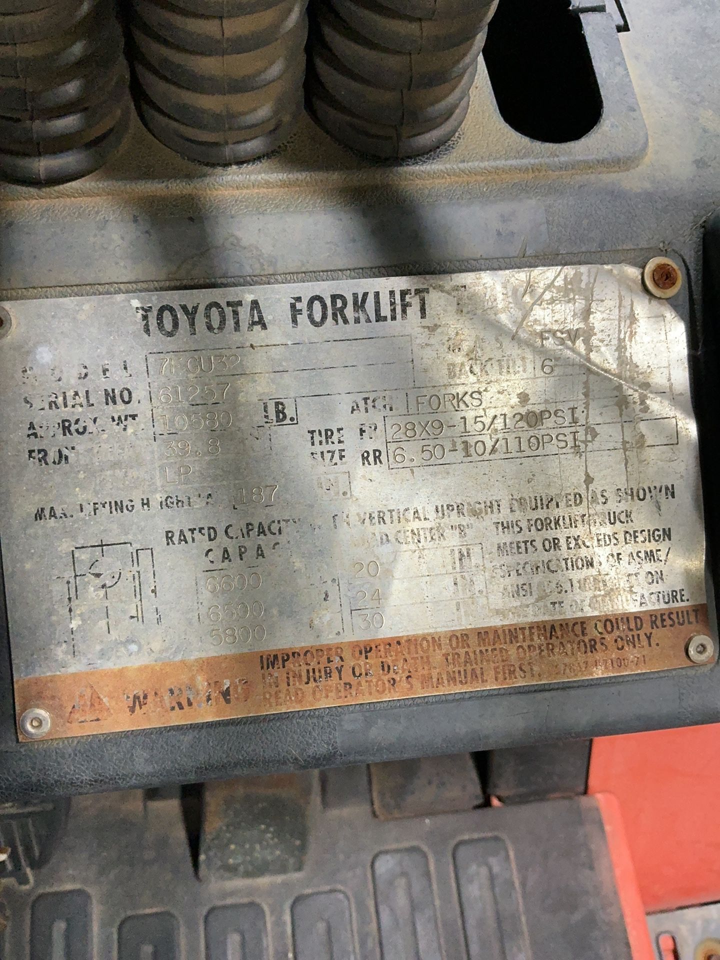 Toyota 6600 Lbs Propane Forklift - 7fgu32