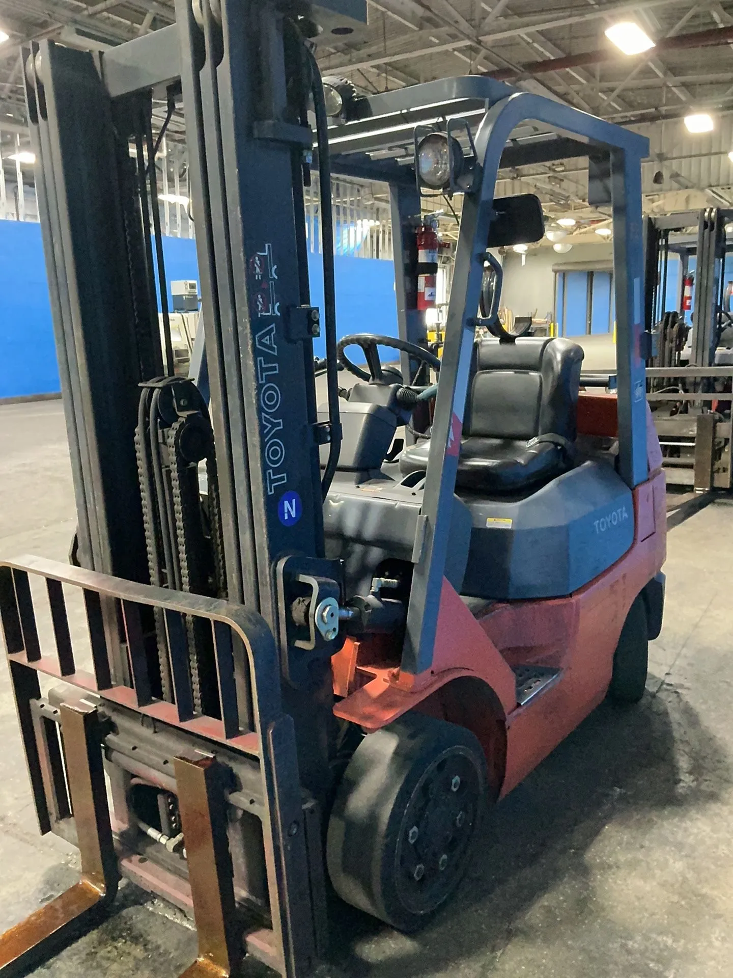 Toyota 4500 Lbs Propane Forklift - 7fgcu25