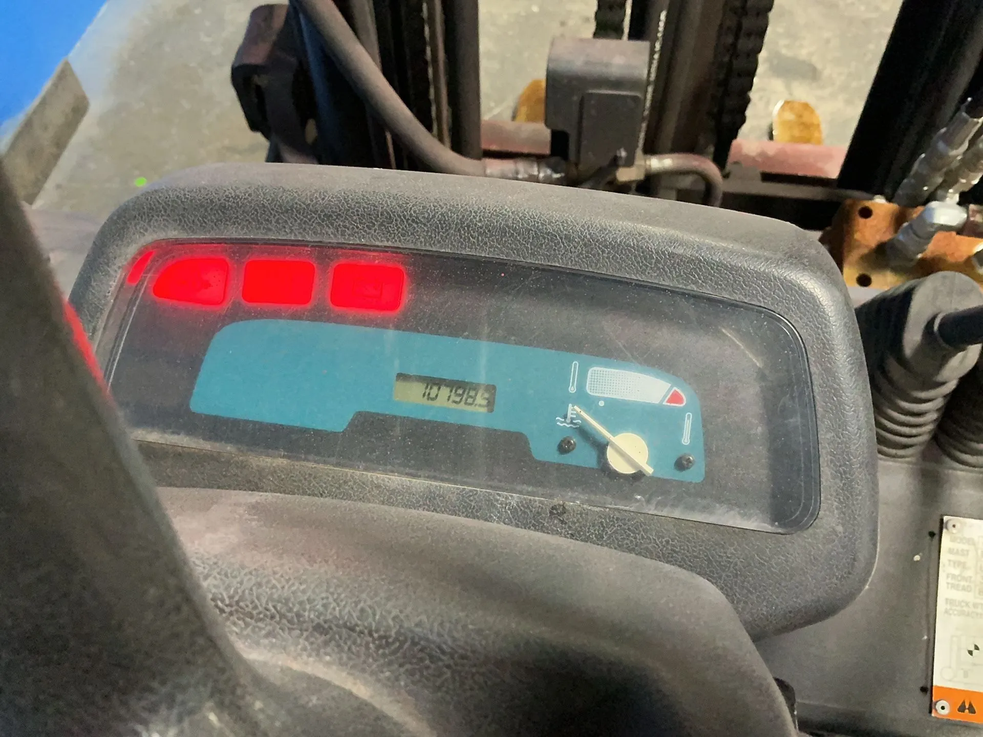 Toyota 4500 Lbs Propane Forklift - 7fgcu25