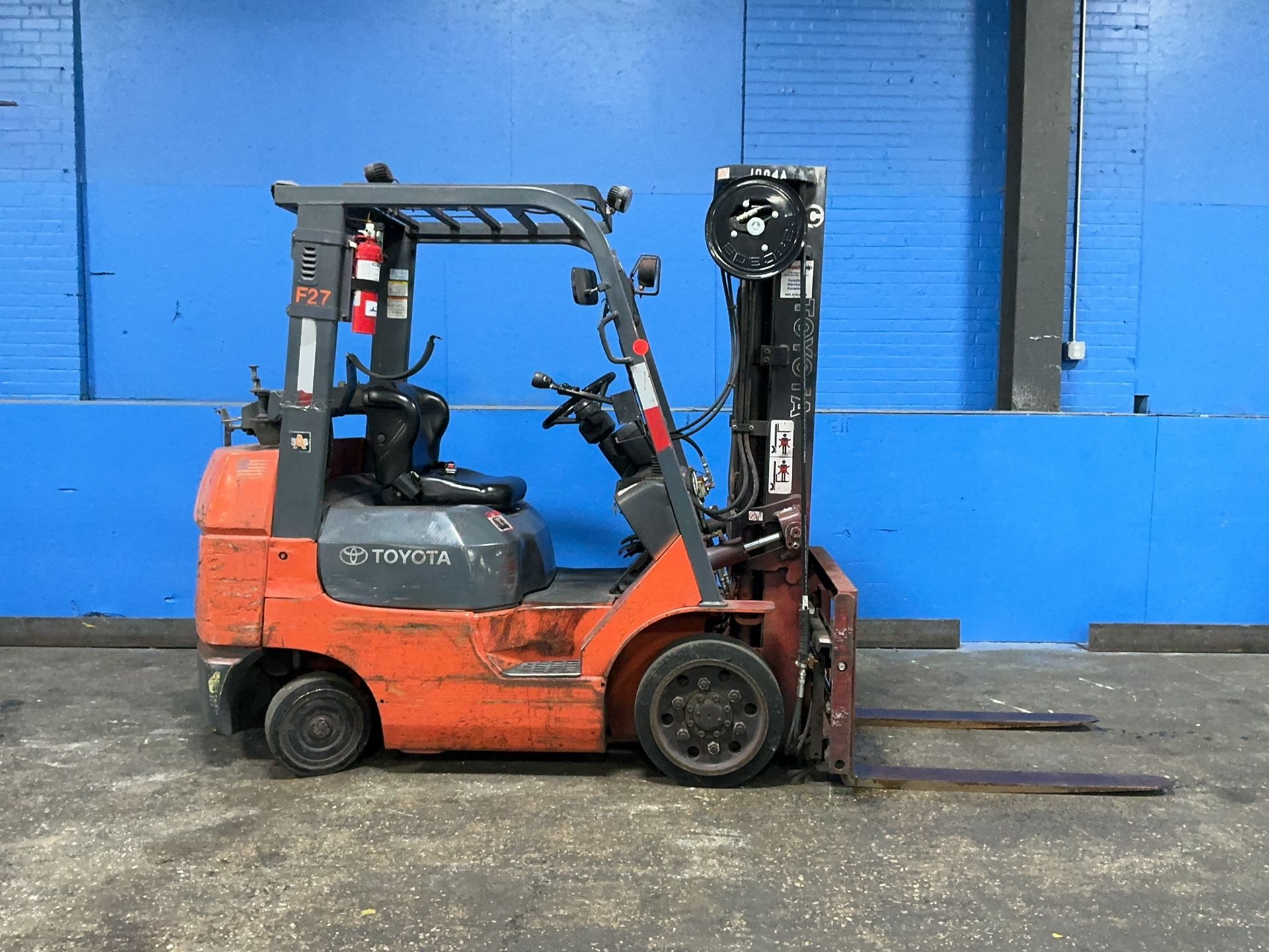 Toyota 4500 Lbs Propane Forklift - 7fgcu25