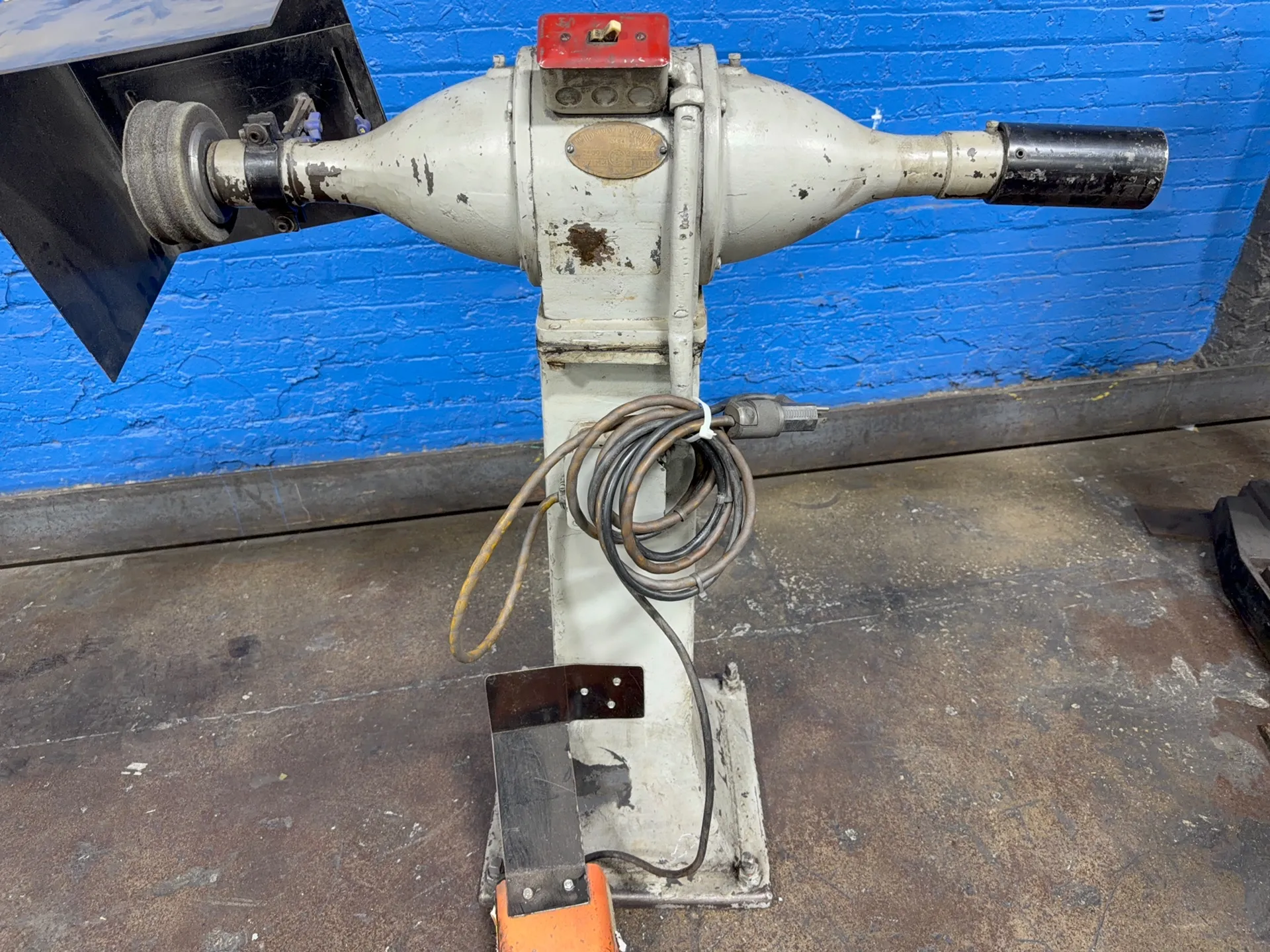 United States Electrical Tool Buffer - No. 84