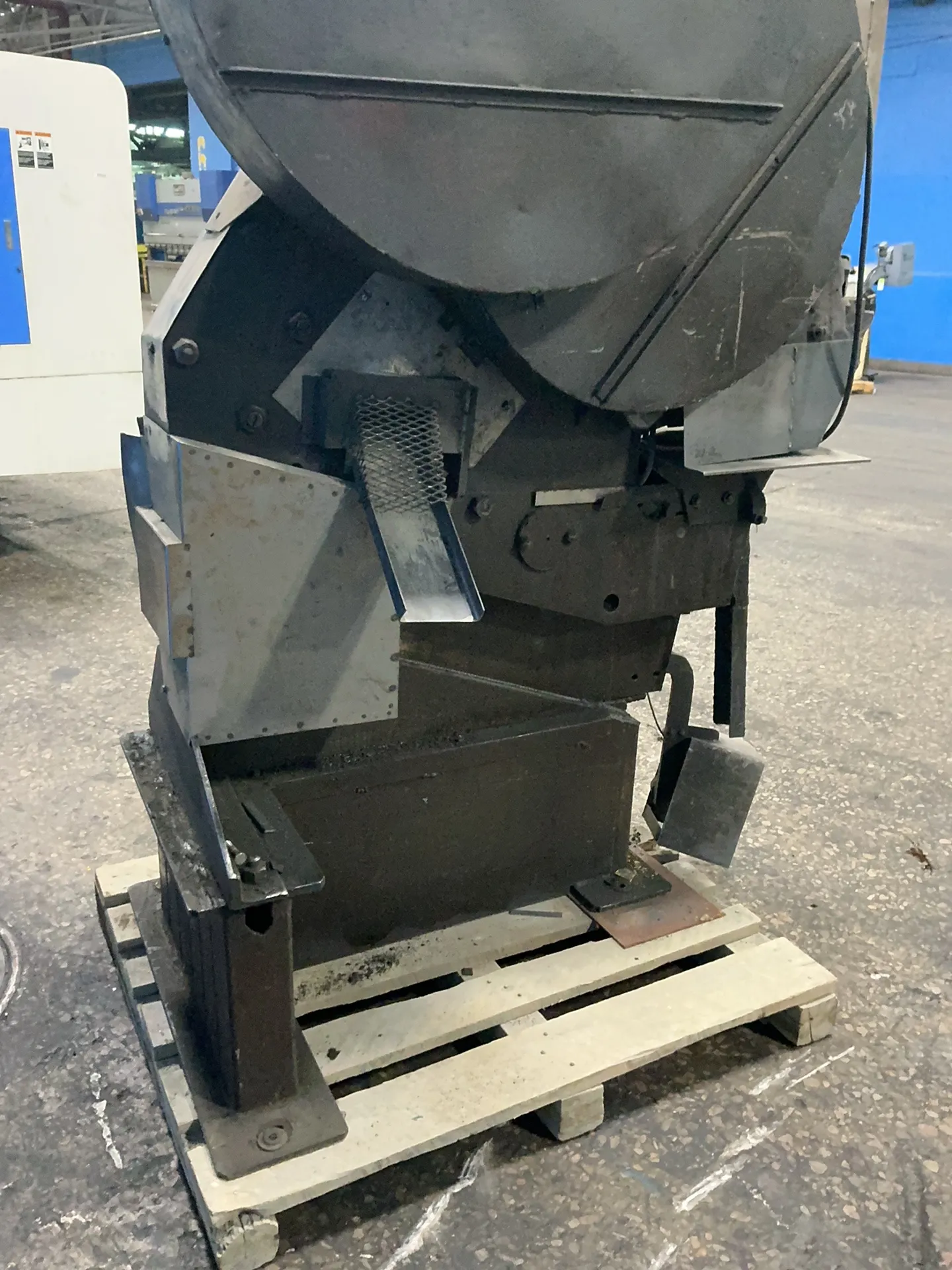Buffalo Universal Iron Worker - Armor Plus Universal