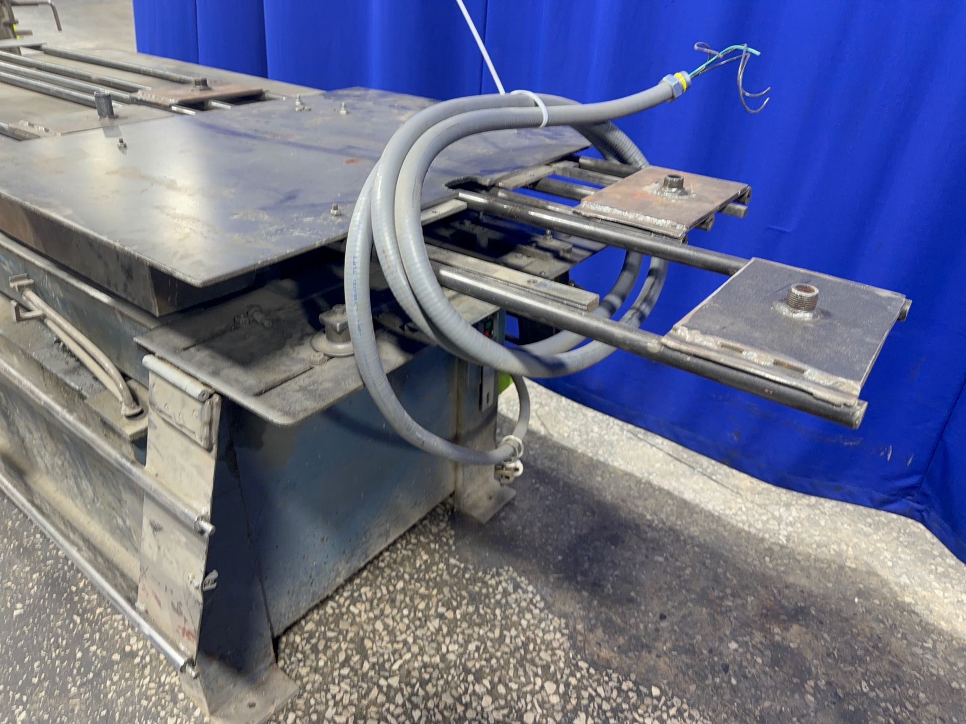 Lockformer 10 Station