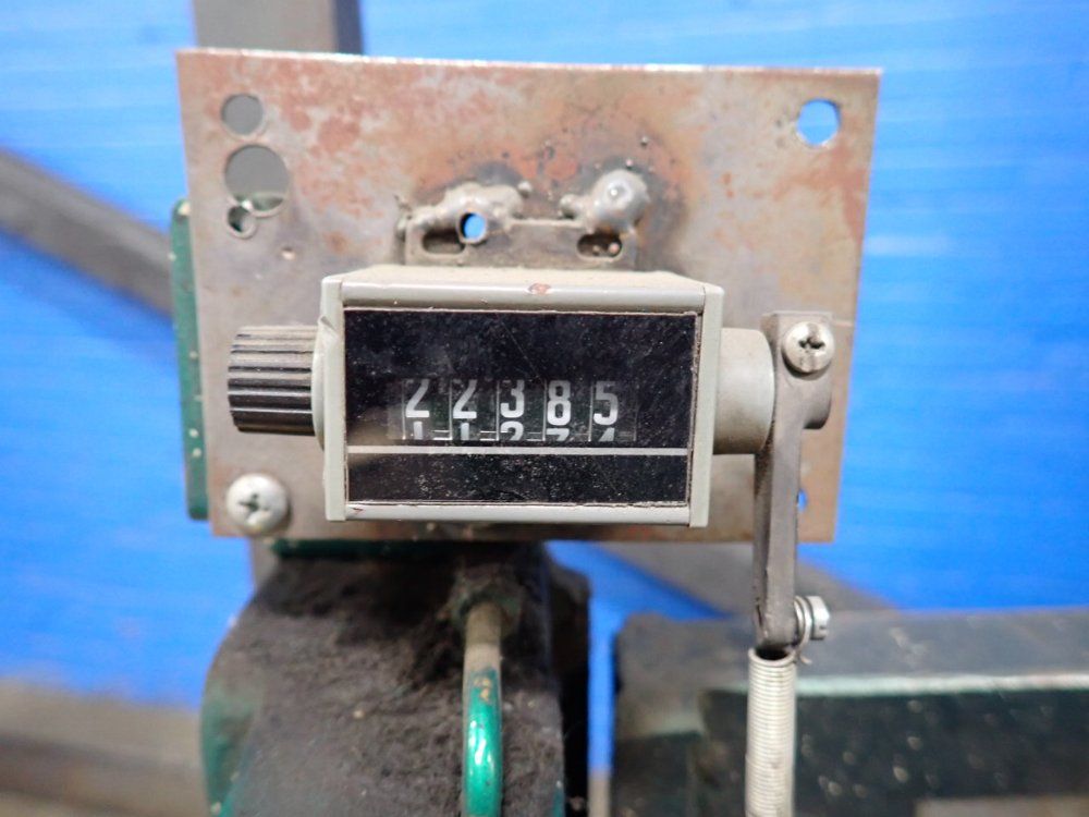 Tennsmith 24 Ga. Hydraulic Squaring Shear