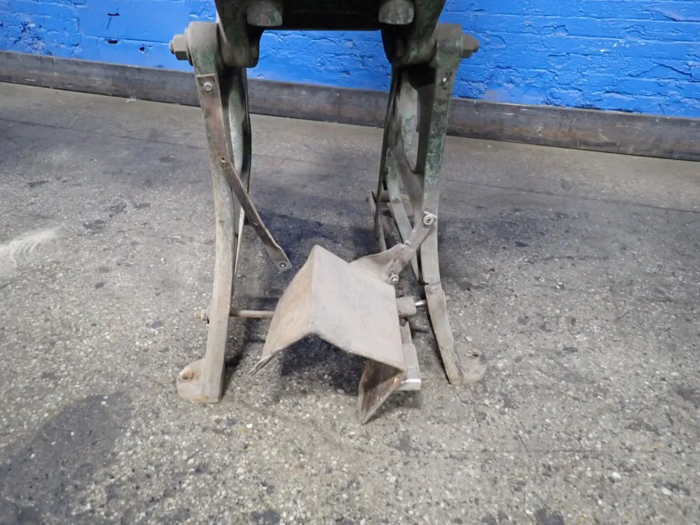 Bliss 8" X 16" Obi Punch Press