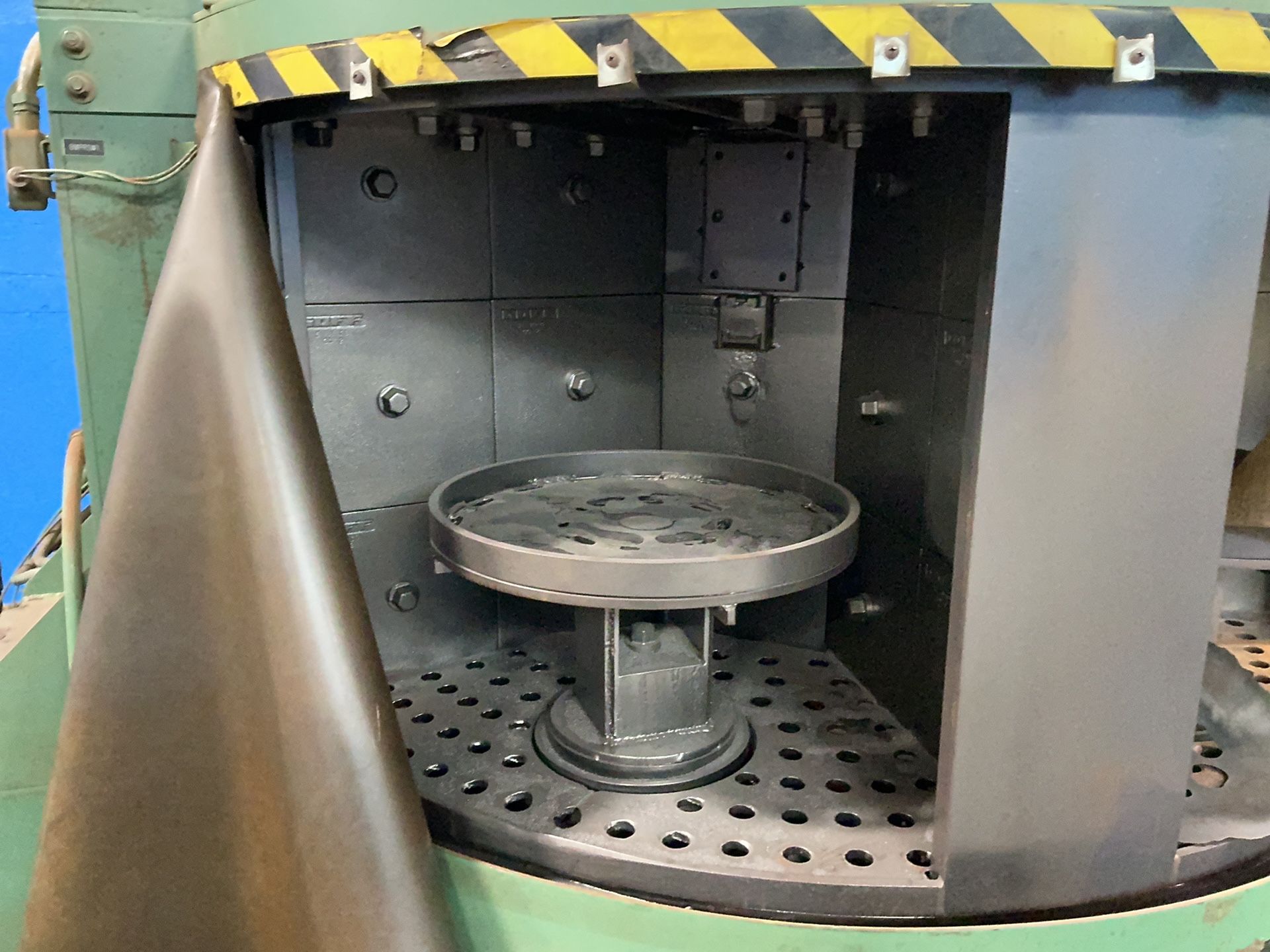 Disa-goff 22” Diameter, 4 Chambers Blast Machine - 72mt