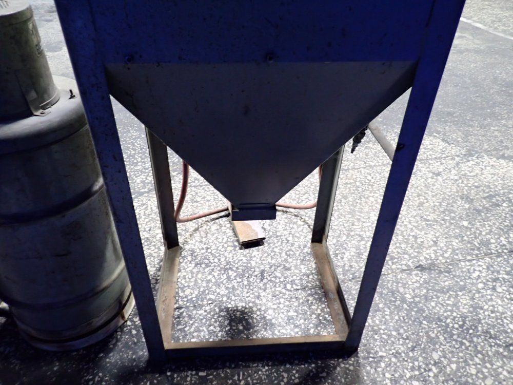 Trinco 17" X 24" X 23" Dry Blast - 24