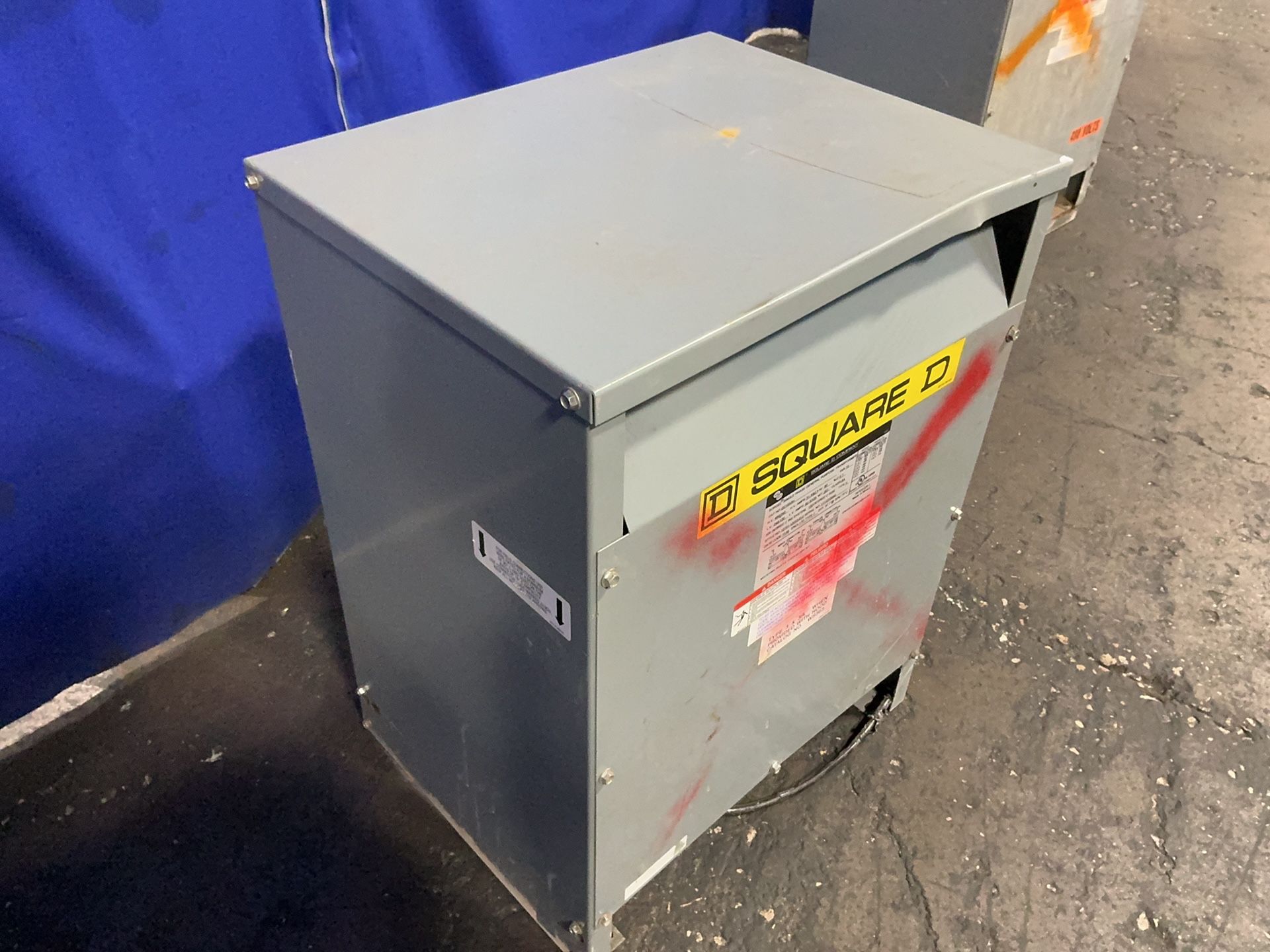 Square D 15 Kva Transformer - Ee15s3h