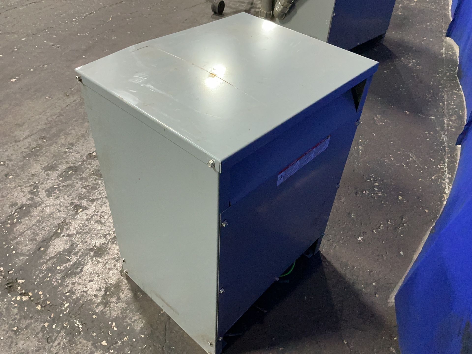 Square D 15 Kva Transformer - Ee15s3h