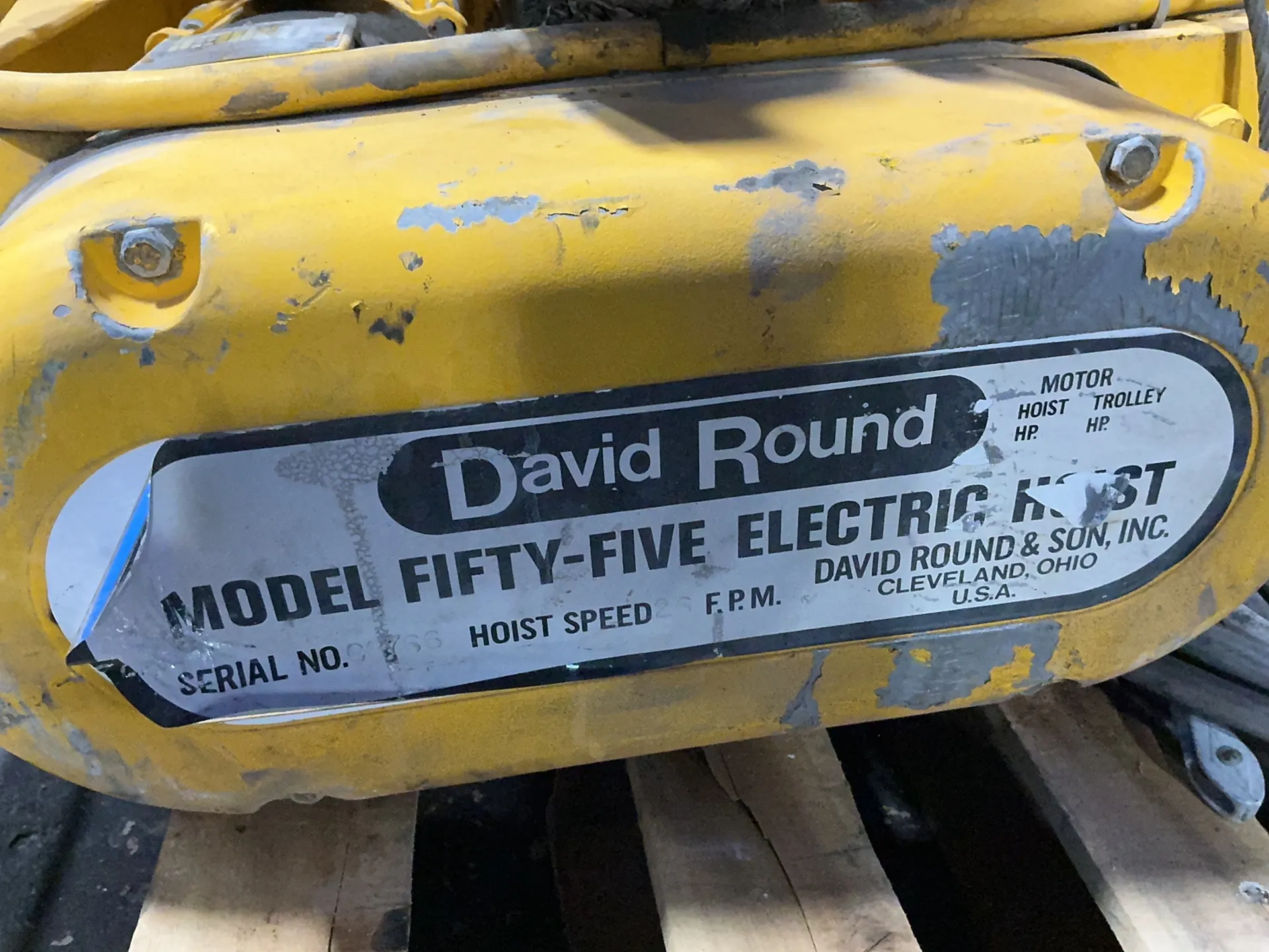 David Round 1 Ton Electric Wire Rope Hoist - 55