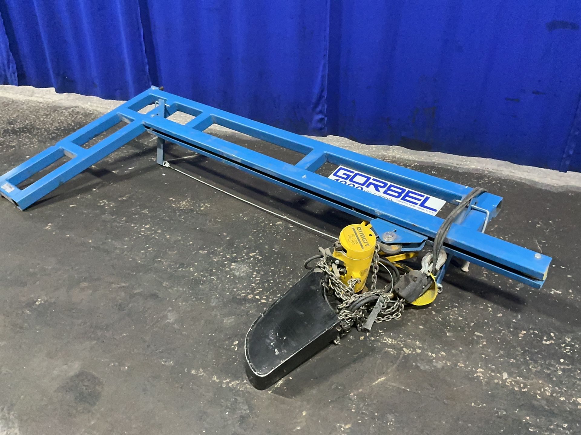 Gorbel 1000 Lbs Workstation Bridge Crane W/ Hoist