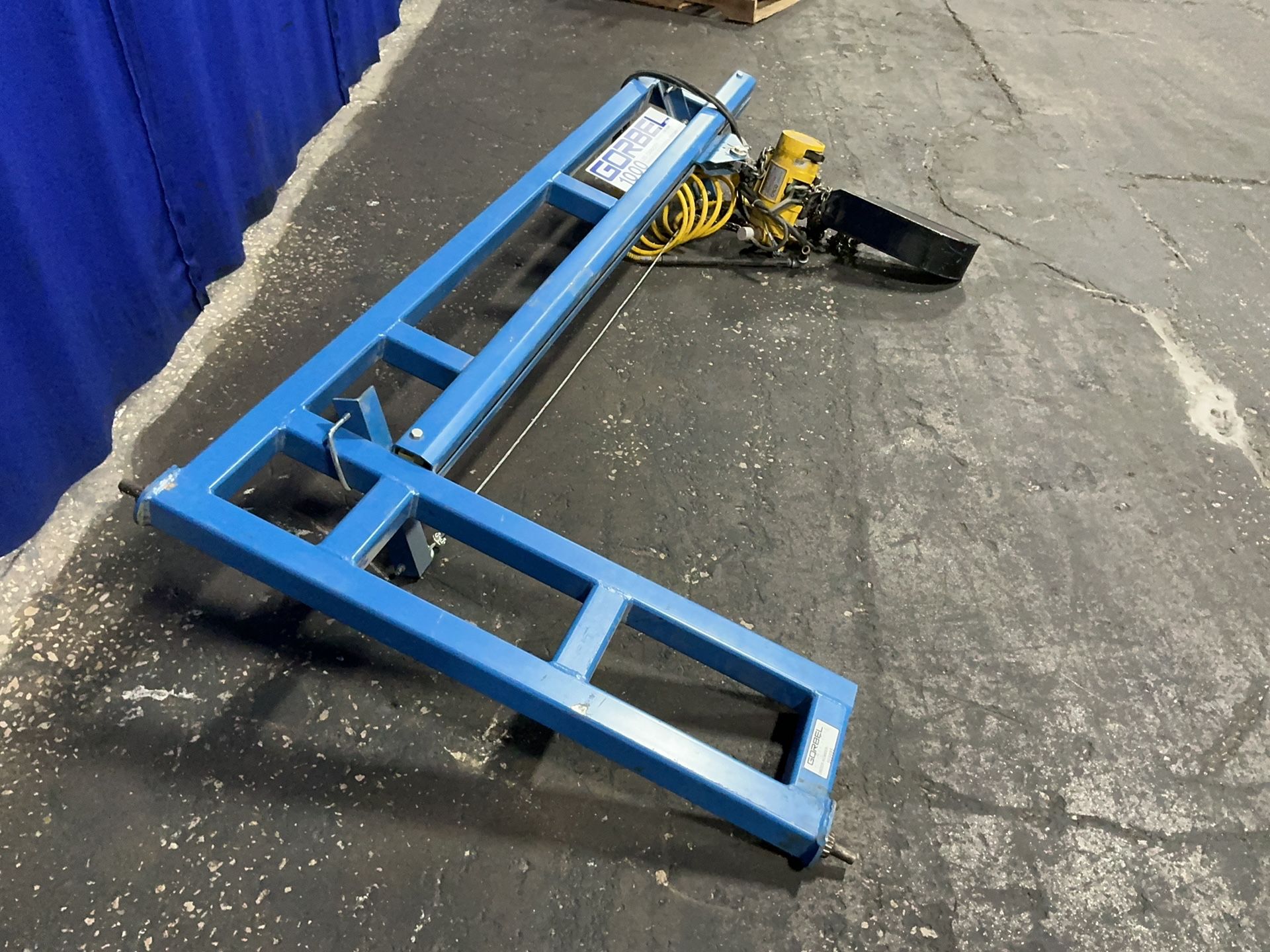 Gorbel 1000 Lbs Workstation Bridge Crane W/ Hoist