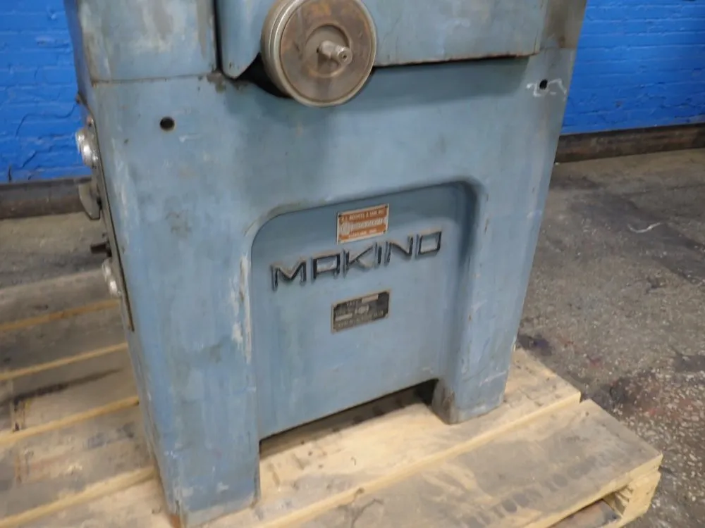 Makino 5" X 37" Table Tool Grinder - C-40
