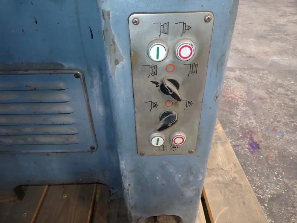 Makino 5" X 37" Table Tool Grinder - C-40