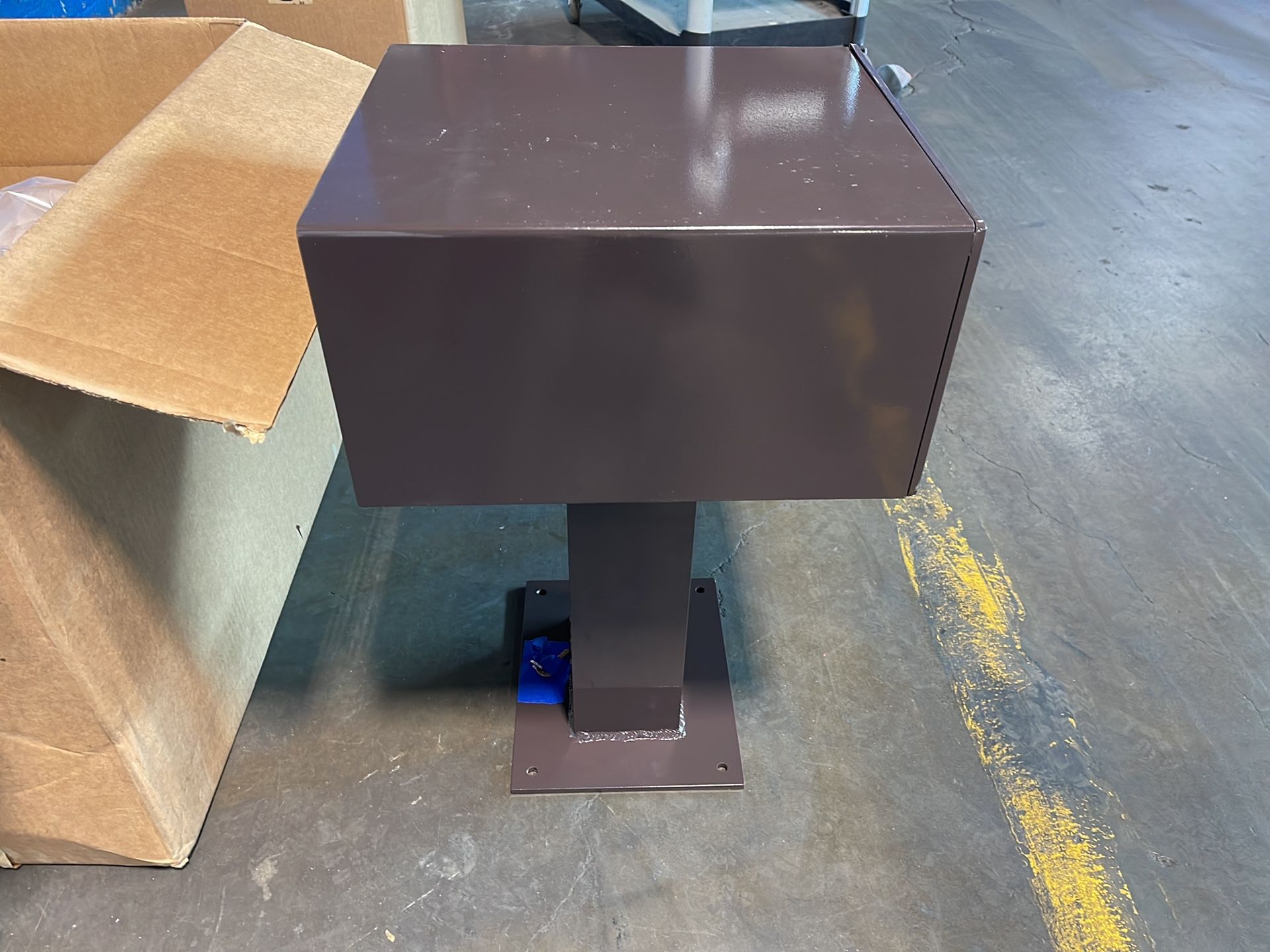 Cole Lighting Exterior Pedestal-mounted Plugging Box - Tl410-wcs-ped/ada