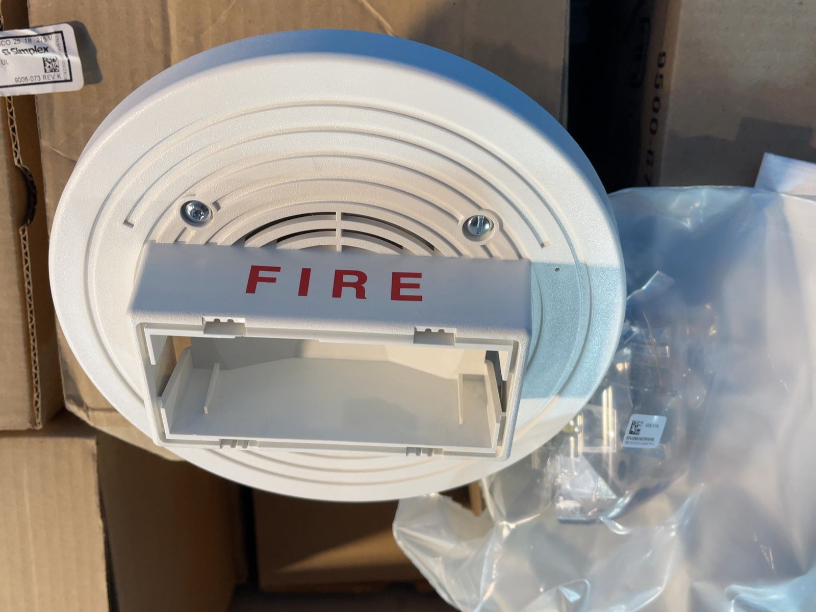 Simplex Truealert Multi-candela White Ceiling Strobe - 4906-9154