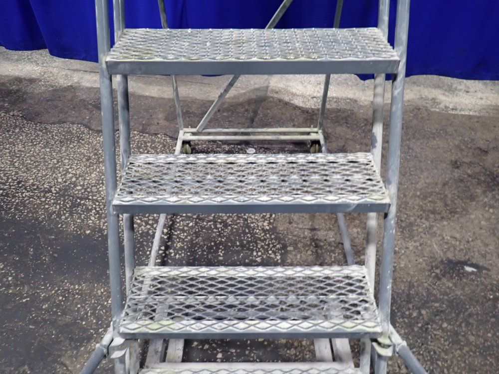 Balleymore Rolling Safety Ladder