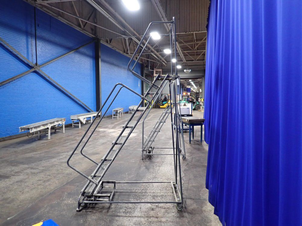 Balleymore Rolling Safety Ladder
